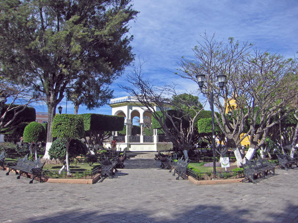 Clean and well-maintained, the Plaza had manicured gardens and artistically clipped foliage.