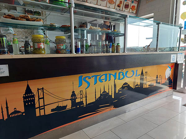 Inside Aras Kebab Pizzeria, Anzio, Italy