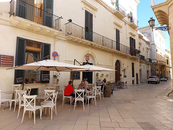 Outdoor cafe in Lecce, Italy