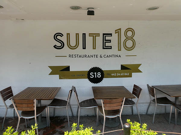 Outdoor seating at Restaurant and Cantina Suite 18
