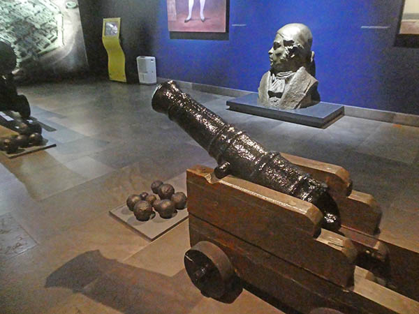 Cannon and cannon balls, Naval Museum, Veracruz, Mexico
