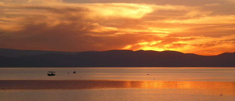 Stunning color display of Lake Chapala, Mexico sunset