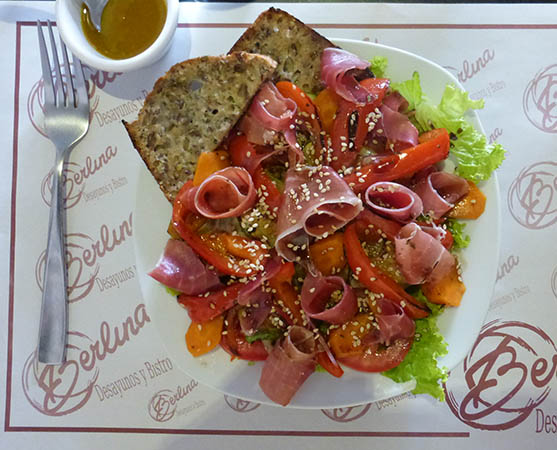 Grilled vegetable salad with serrano ham