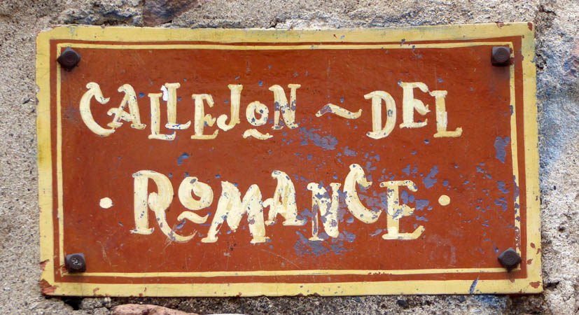 Sign at the entrance to the Callejon del Romance