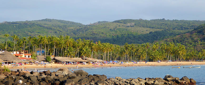 A close up view of Chacala beach from the jetty